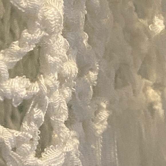 Le Chateau Boho Crochet Vest - Picture 4 of 6